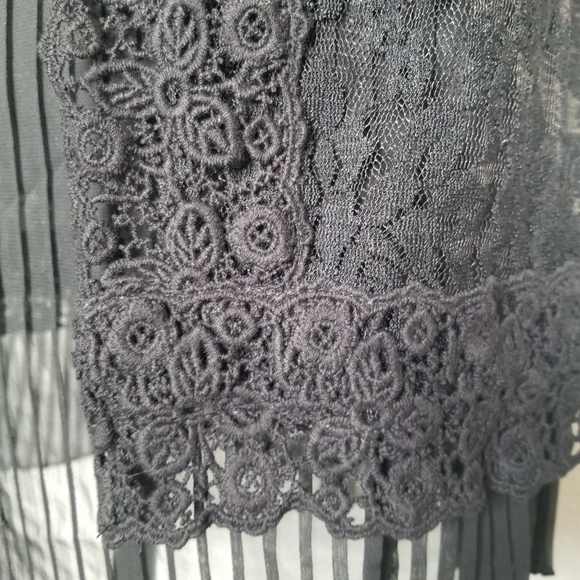 Alfani Woman Tunic 1X black lace sheer lined Open Back Feminine - Picture 6 of 10